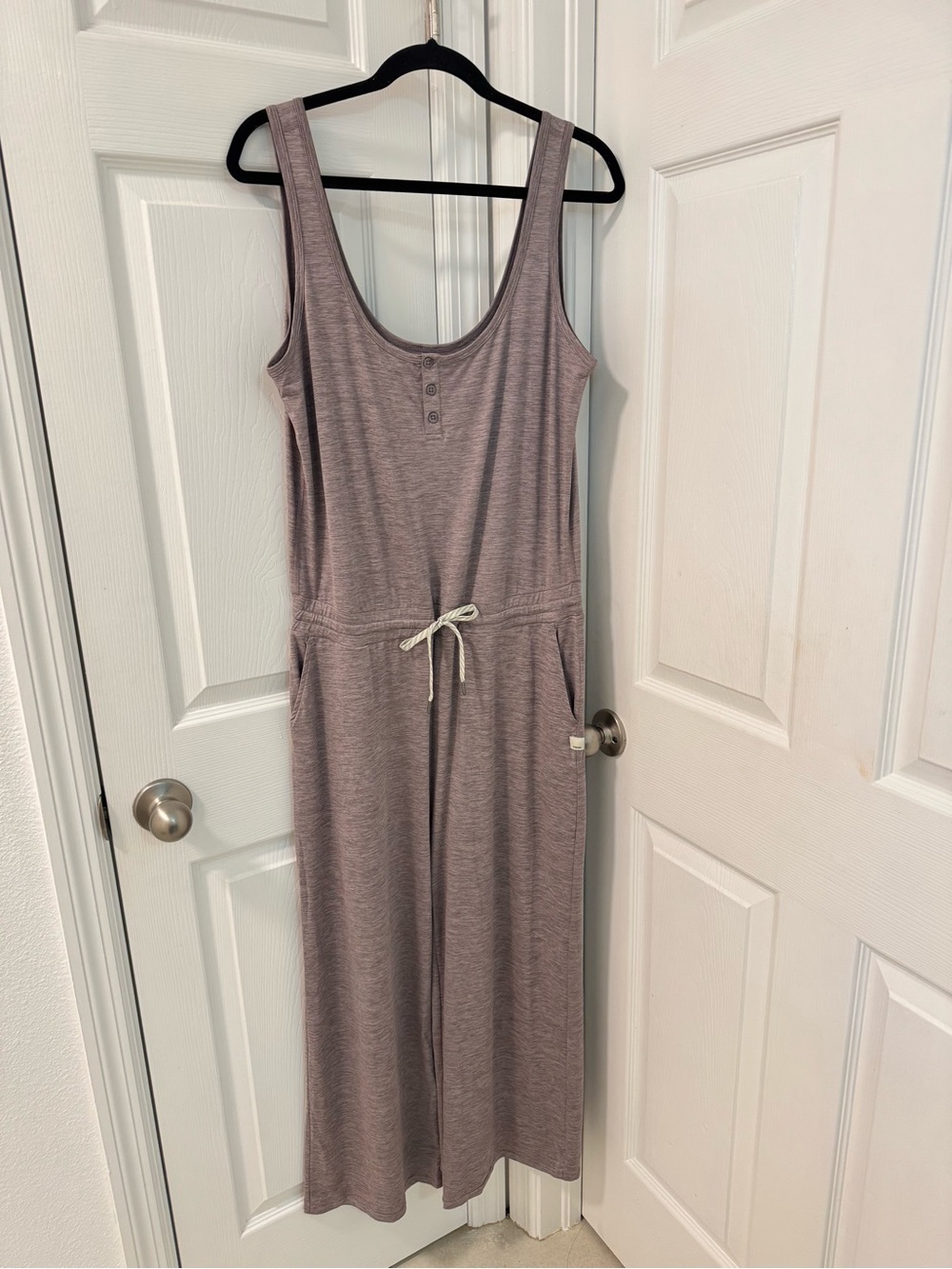 Vuori Fall jumpsuit wide leg in rosemary heather women’s size Large - Picture 5 of 7
